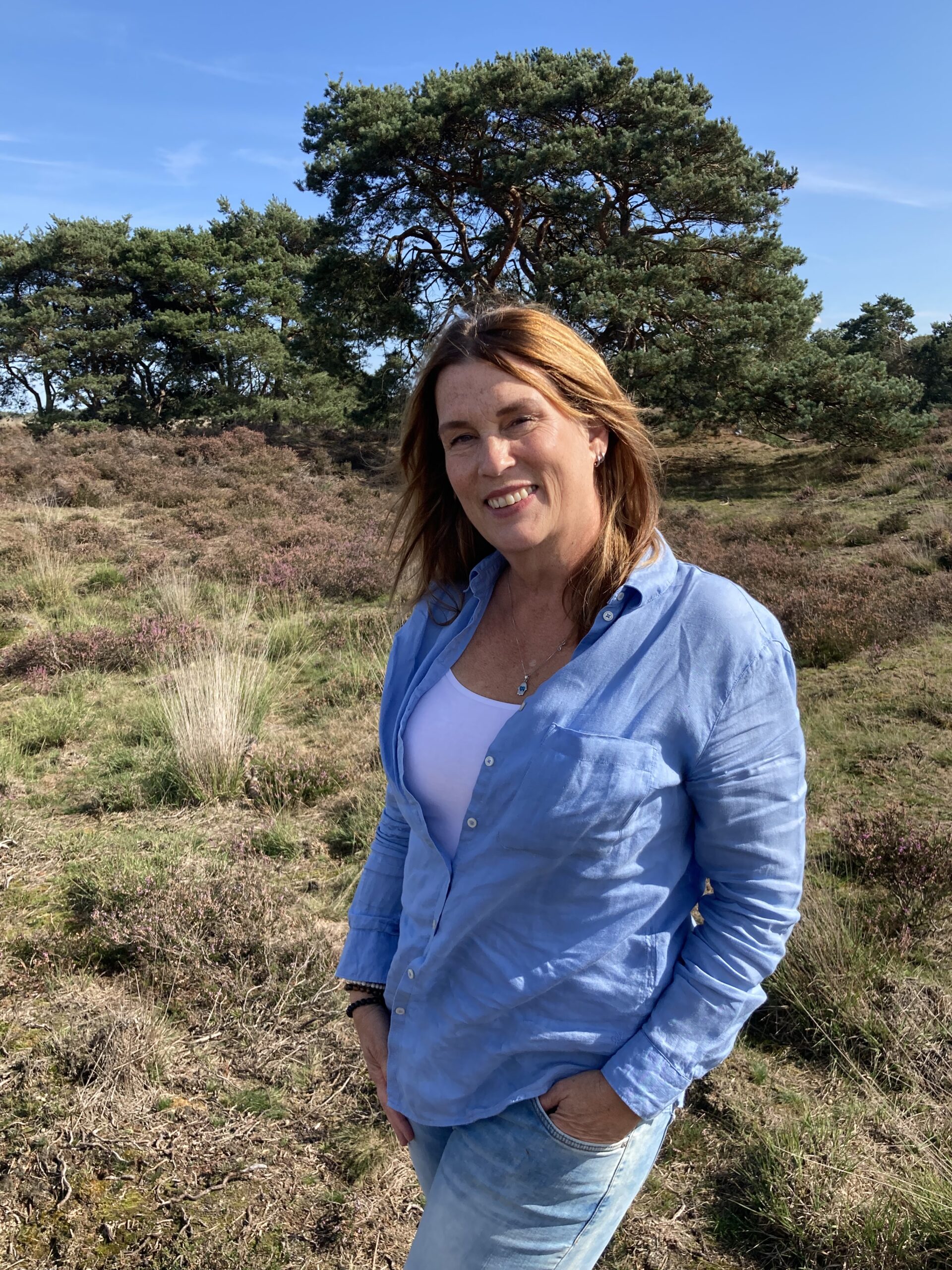 2023-09-24 leuk portrait met boom Bloei! Praktijk voor Natuurgeneeskunde Amersfoort